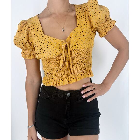 Women's Yellow and Black Dot Smocked Front Tie Top Size XS - Picture 1 of 4